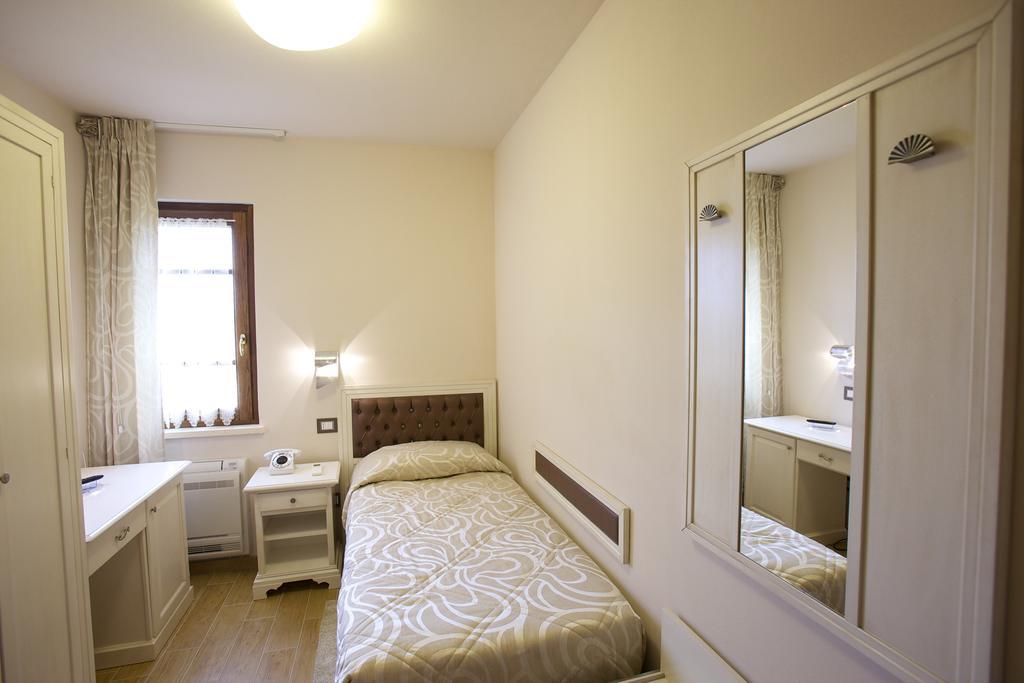 Relais Villa Giulia Bastia Umbra Ruang foto